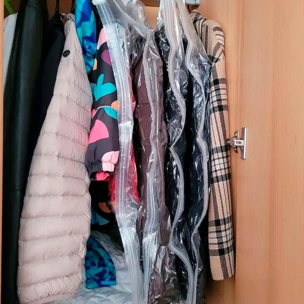 Bagsy, sacchetti sottovuoto appendibili per conservare i vestiti (4 pz.) - Image 2