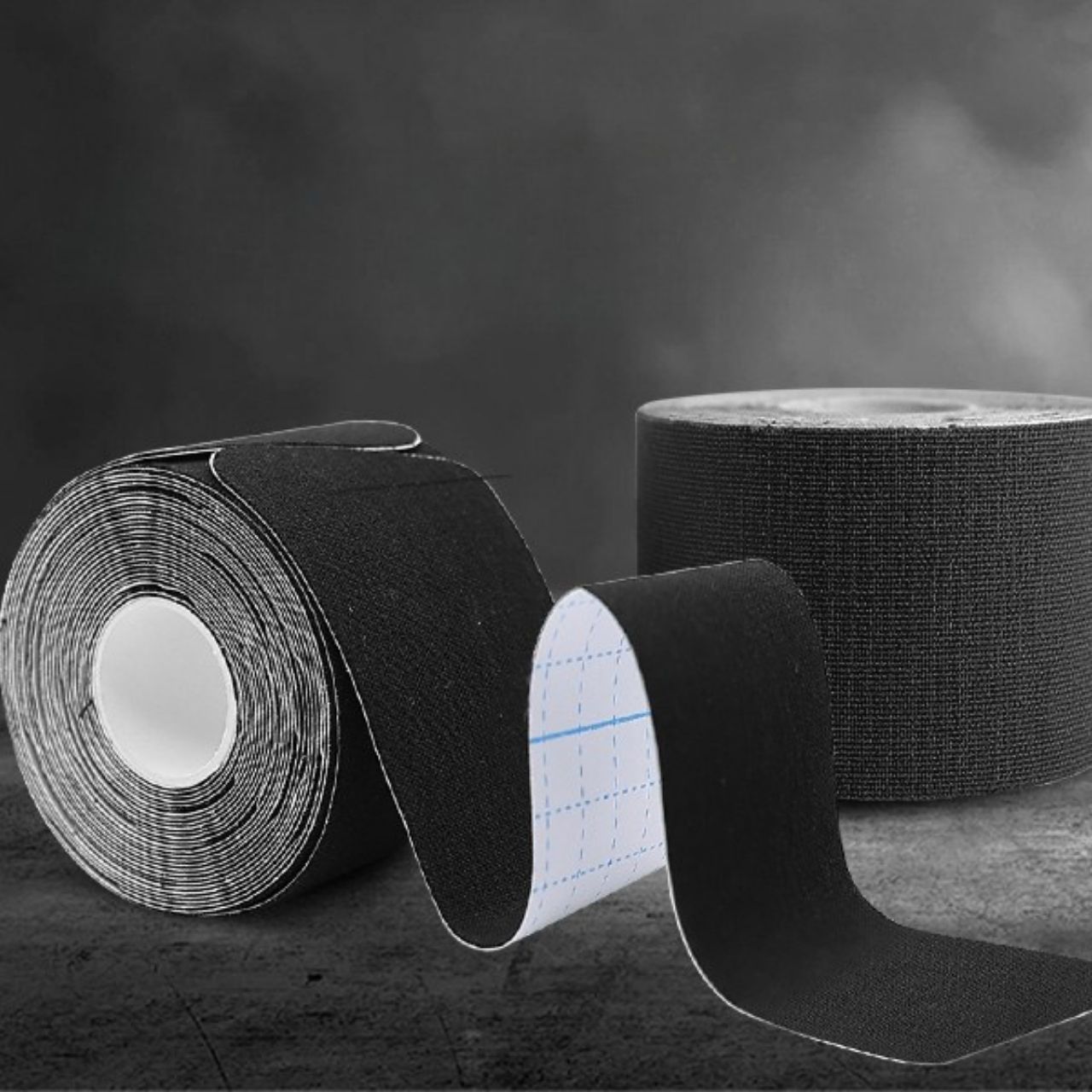 Le fasce sono realizzate in un materiale delicato sulla pelle, traspirante, non irritante e rimangono al loro posto anche durante allenamenti intensi.