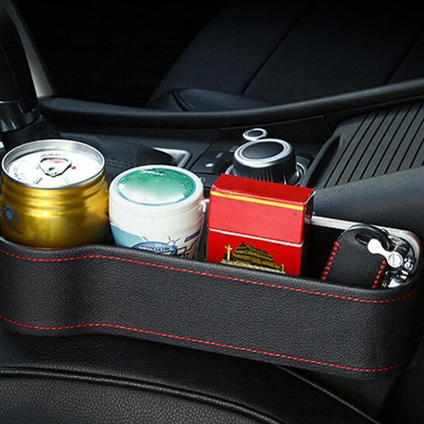 Il set di 2 organizer per auto è facile da installare sul lato del conducente e del passeggero!