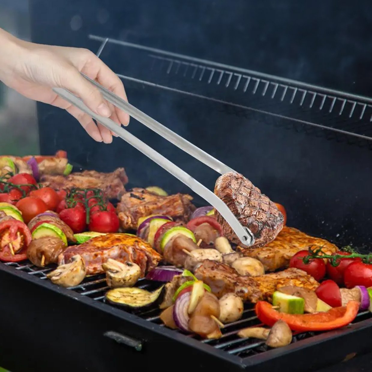 FlipBBQ, un gadget per girare carne e verdure sulla griglia - Image 8