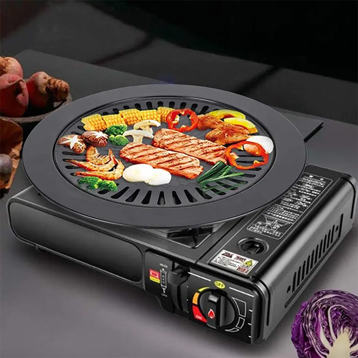 Semplicemente posiziona la base della piastra sul fornello o riscaldatore e usa la parte superiore per cucinare carne, verdure, ecc.
