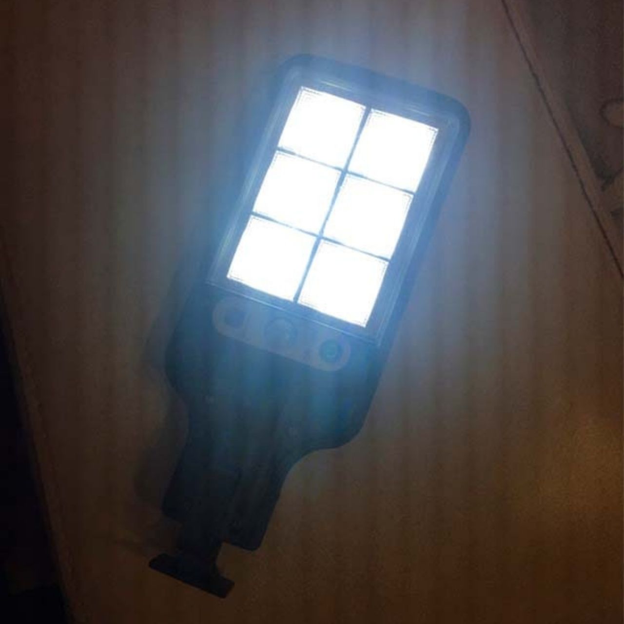 LedSens, luce solare da parete con sensore di movimento - Image 8
