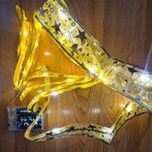 LedTape, una bella decorazione natalizia a forma di nastro - Image 5
