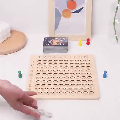 Multiplication Game, un gioco da tavolo di moltiplicazione fino a 100 - video