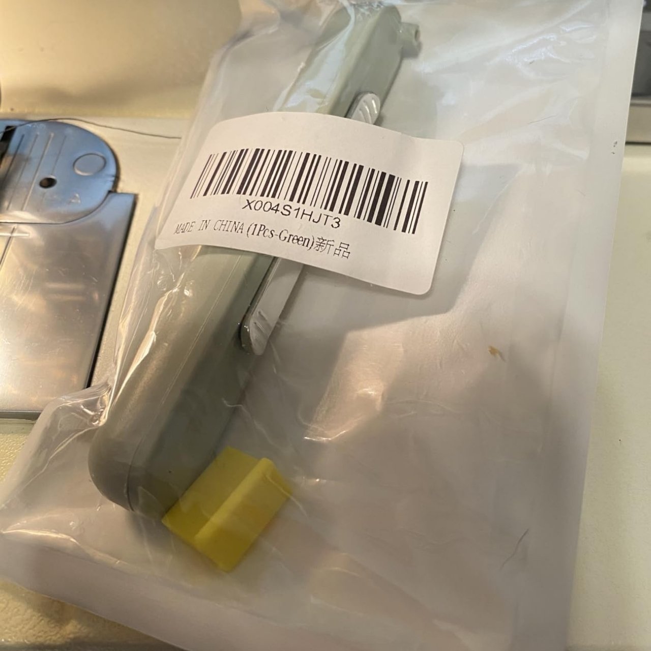 NeedleTool, strumento per l'inserimento del filo e la stiratura - Image 10