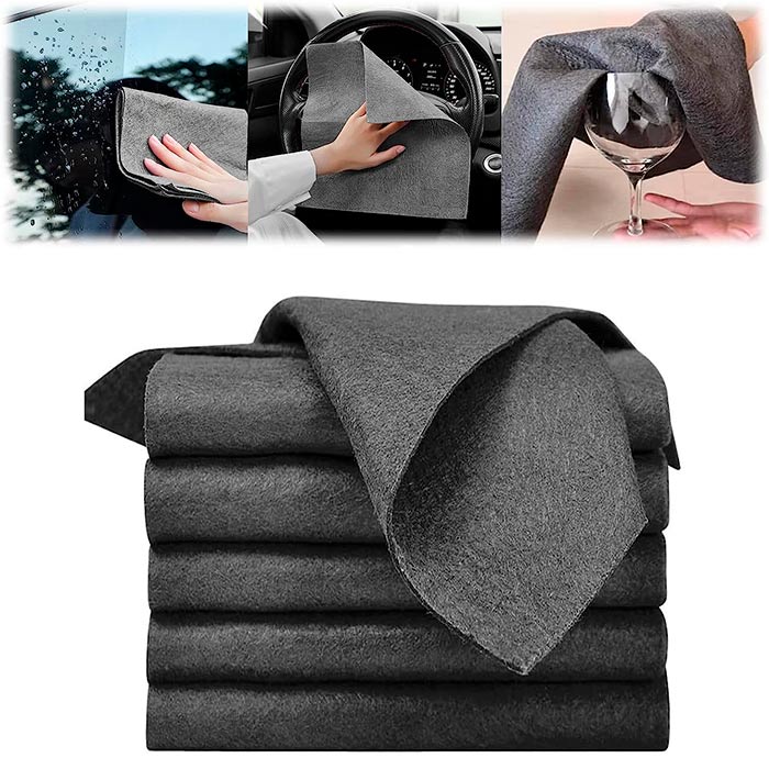 Il panno per la pulizia è realizzato con microfibre di alta qualità, che garantiscono una lunga durata del prodotto!
