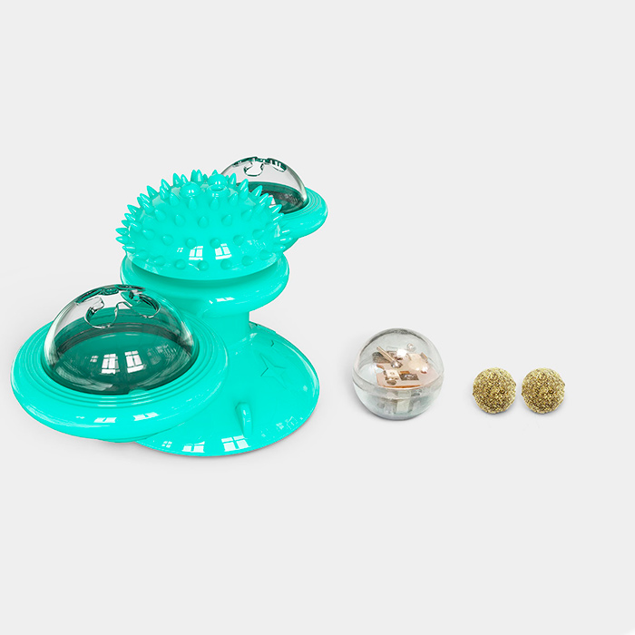 La palla luminosa e le palline di erba gatta incoraggeranno il gioco che durerà per ore!